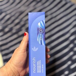 Nourish Beautifying Serum - Blue